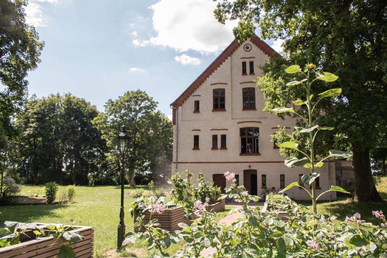 Gutshaus Zarchlin Appartement Barkhagen Buitenkant foto
